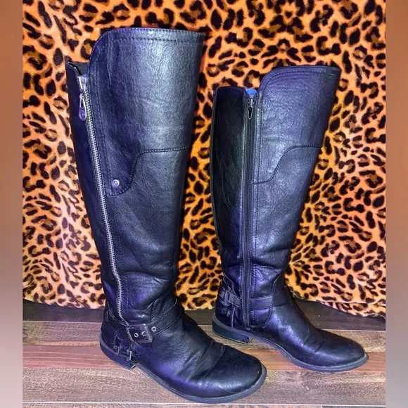 👢Black G byGuess, tall riding boots- women’s size 7.5 - Picture 2 of 7